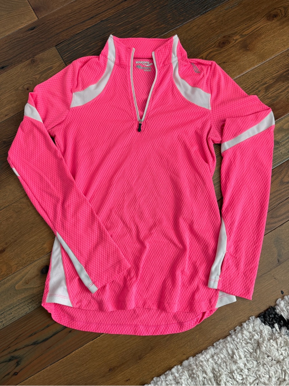 Saucony Pink & White Long Sleeve Half-Zip Athletic Top